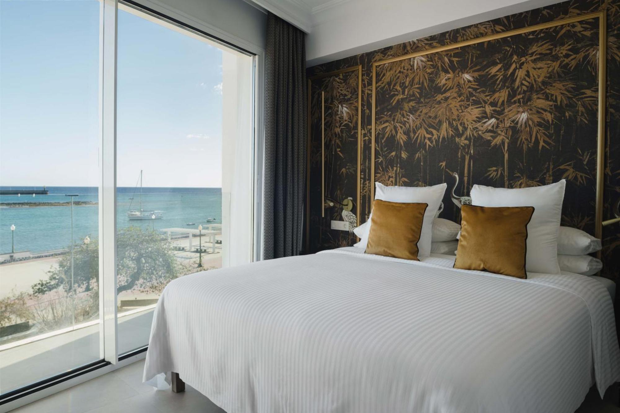 Blue Marina Suites - Boutique Apartments Арресифе Экстерьер фото