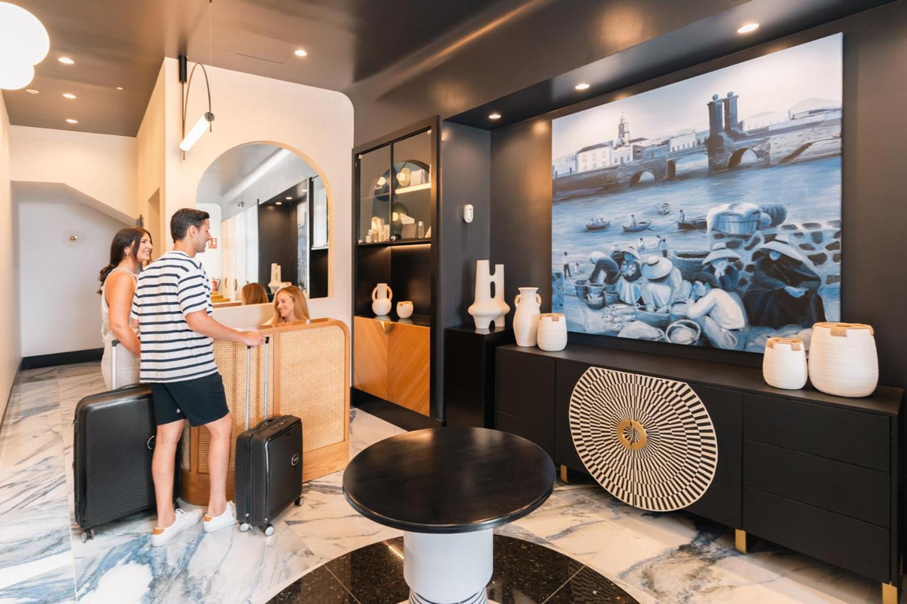 Blue Marina Suites - Boutique Apartments Арресифе Экстерьер фото